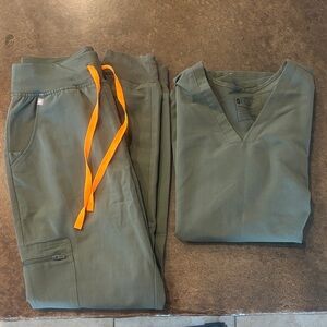 Figs Casma Top and High Waist Zamora Joggers Green Scrub Set